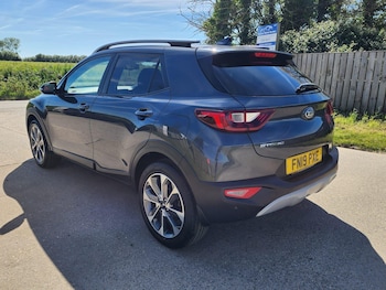 Used Kia Stonic 2019 for sale - 78648813: Photo
