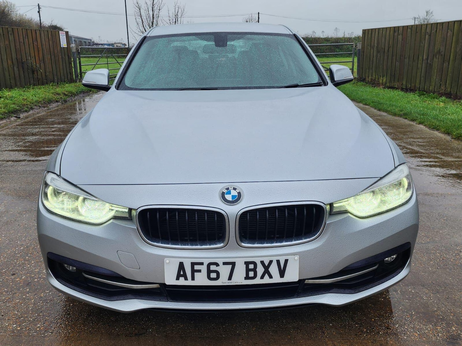 Used BMW 3 Series 2017 for sale - 76964623: Photo 2