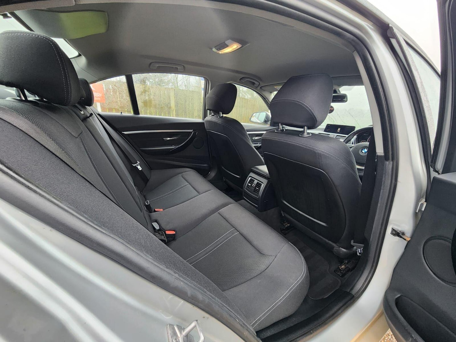 Used BMW 3 Series 2017 for sale - 76964623: Photo 9