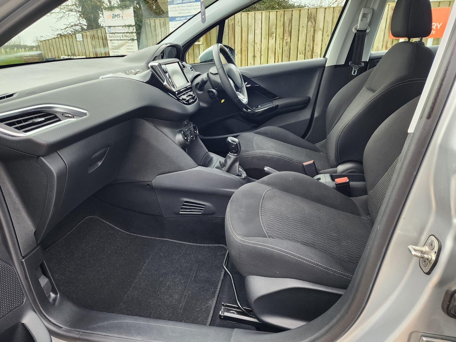 Used Peugeot 208 2016 for sale - 78086429: Photo 14