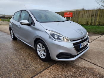 Used Peugeot 208 2016 for sale - 78086429: Photo