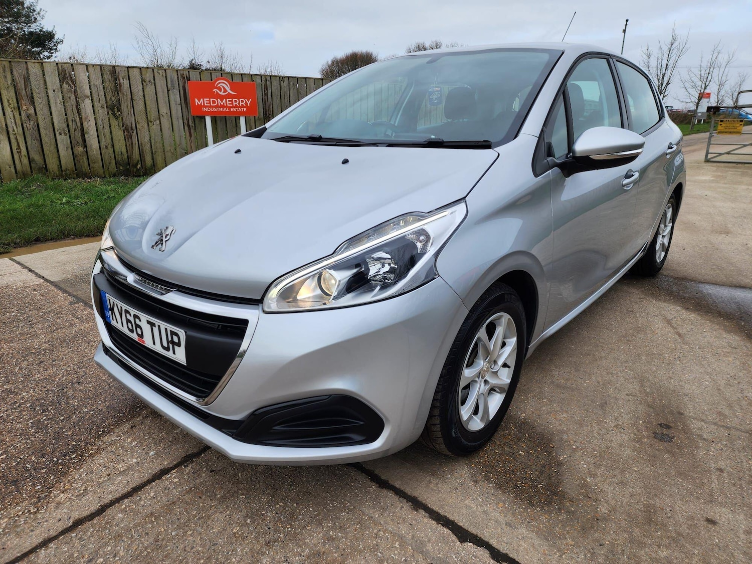 Used Peugeot 208 2016 for sale - 78086429: Photo 3