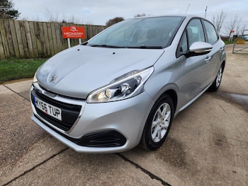Used Peugeot 208 2016 for sale - 78086429: Photo
