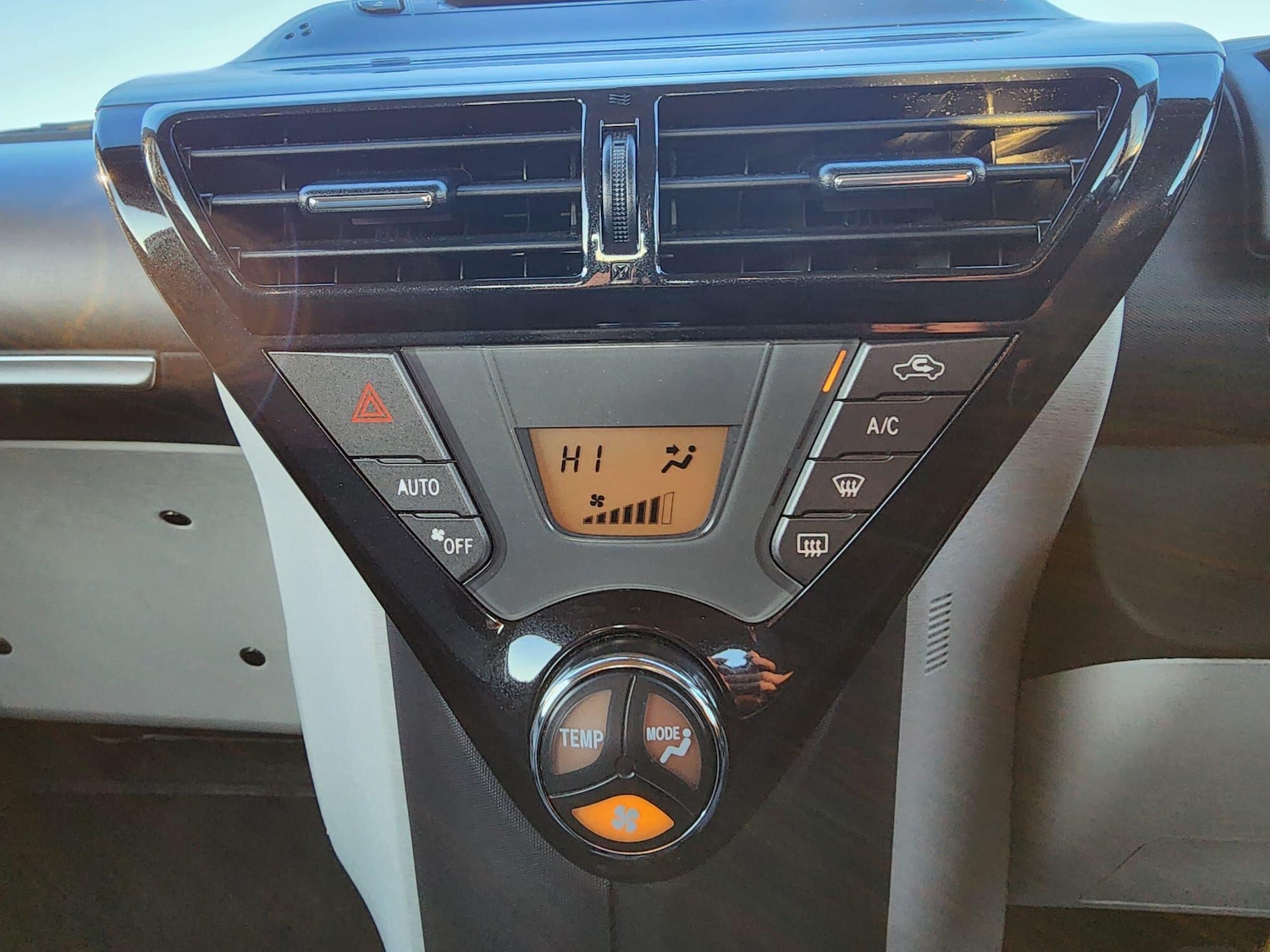 Used Toyota IQ 2013 for sale - 77119731: Photo 11