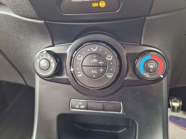 Used Ford Fiesta 2017 for sale - 76259894: Photo 22