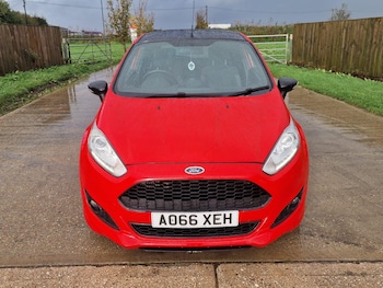 Used Ford Fiesta 2017 for sale - 76259894: Photo 2