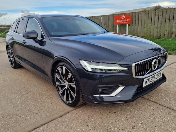 Used Volvo V60 2020 for sale - 76326337: Photo 1