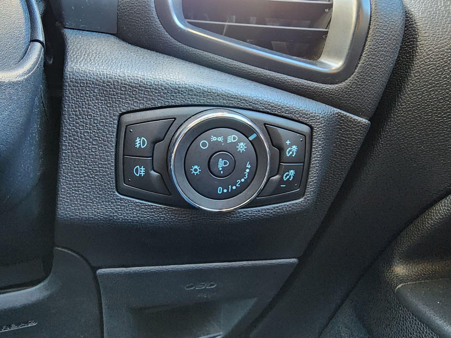 Used Ford Ecosport 2018 for sale - 77131359: Photo 14