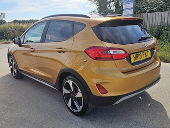 Used Ford Fiesta 2019 for sale - 79076200: Photo