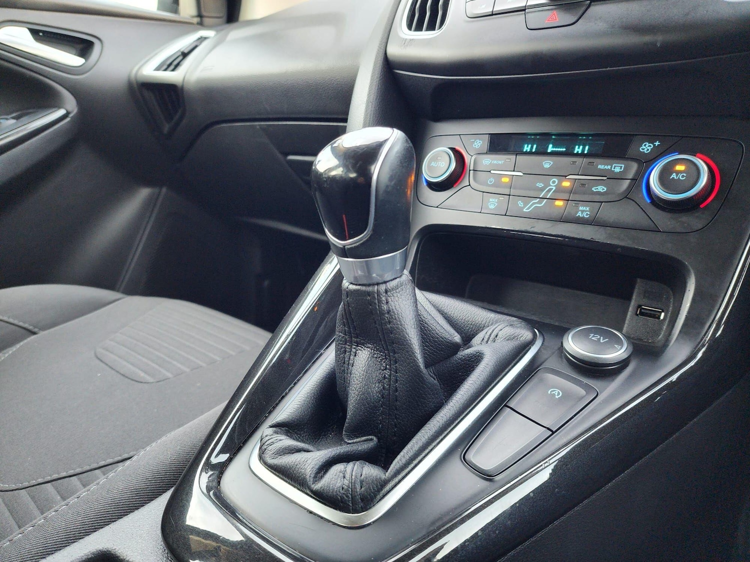 Used Ford Focus 2015 for sale - 76965482: Photo 7