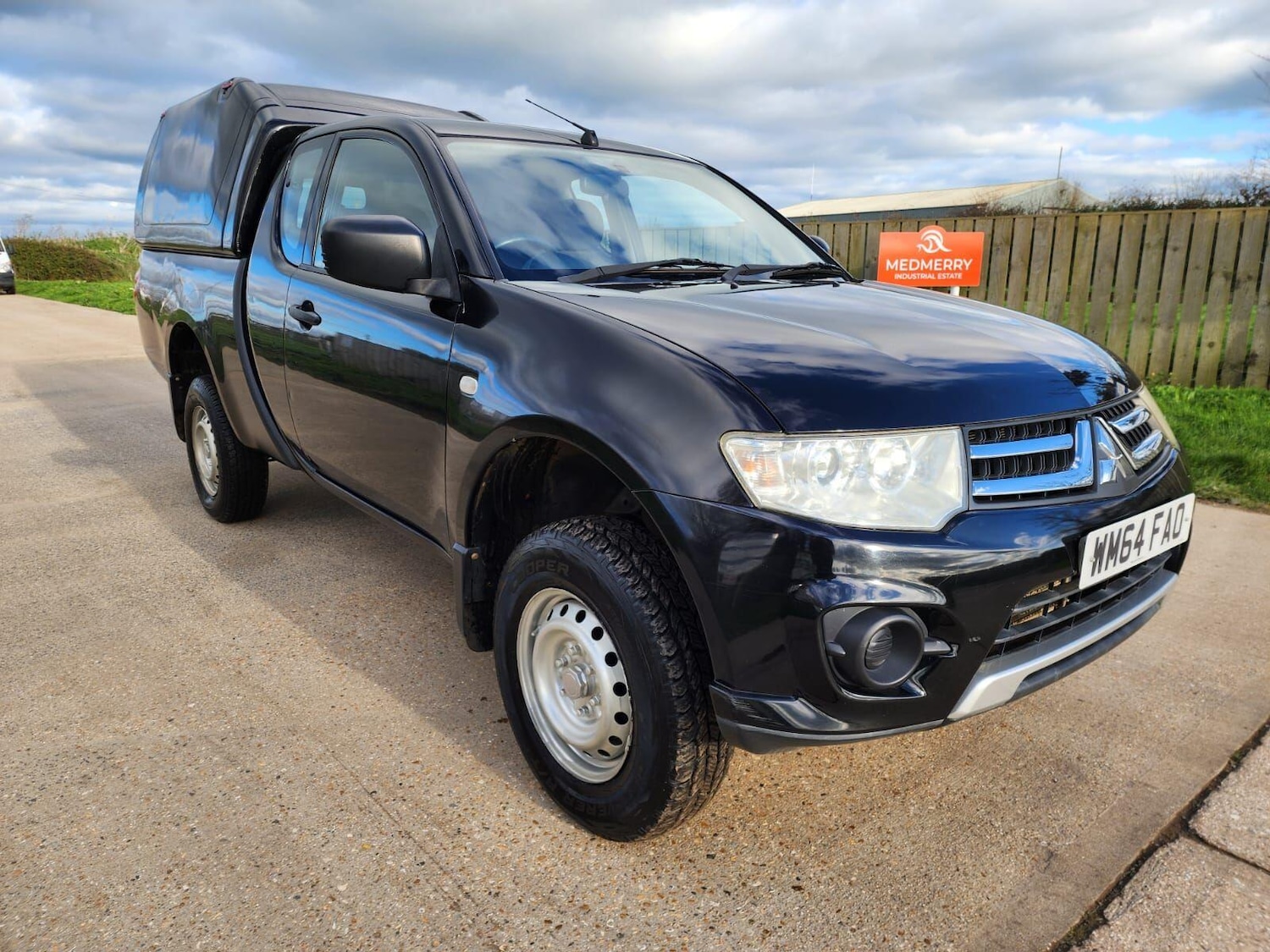 Used Mitsubishi L200 2015 for sale - 76689975: Photo 1