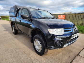 Used Mitsubishi L200 2015 for sale - 76689975: Photo