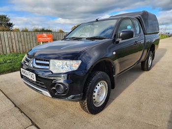 Used Mitsubishi L200 2015 for sale - 76689975: Photo