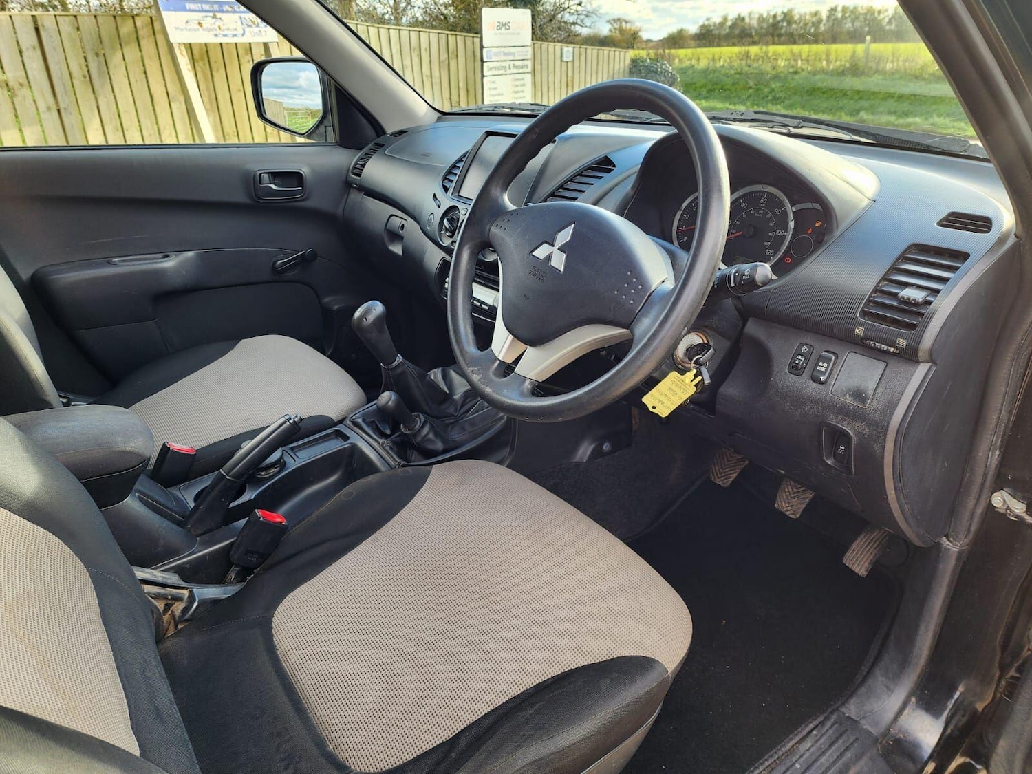 Used Mitsubishi L200 2015 for sale - 76689975: Photo 9