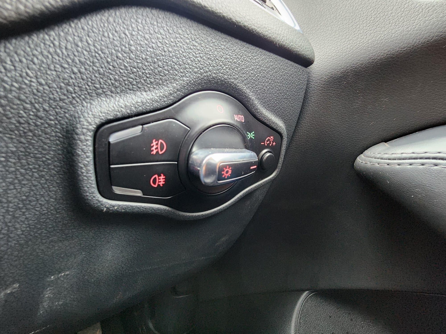 Used Audi Q5 2013 for sale - 77993700: Photo 14