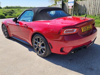 Used Abarth 124 Spider 2018 for sale - 78362831: Photo