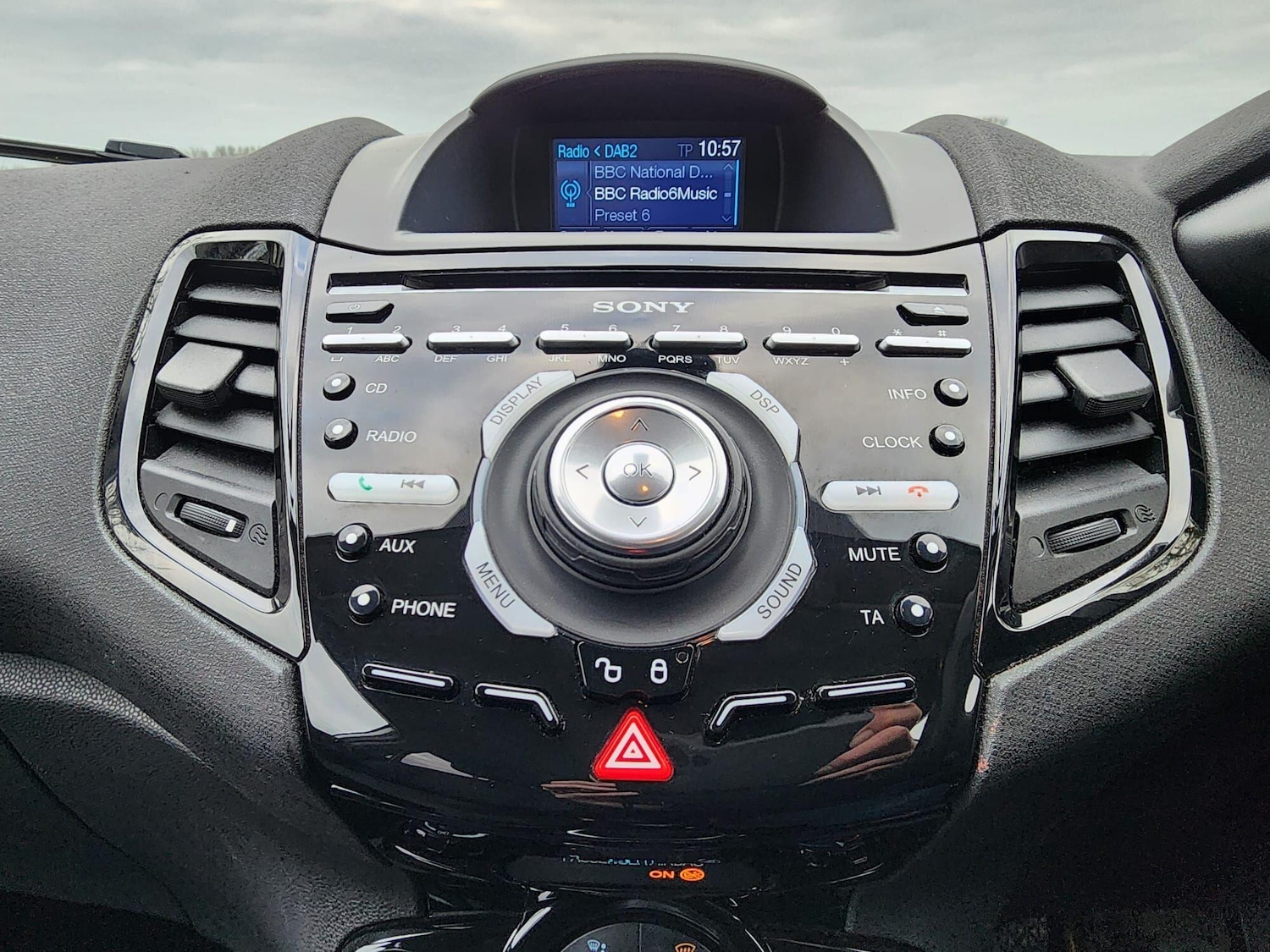 Used Ford Fiesta 2014 for sale - 76964504: Photo 12