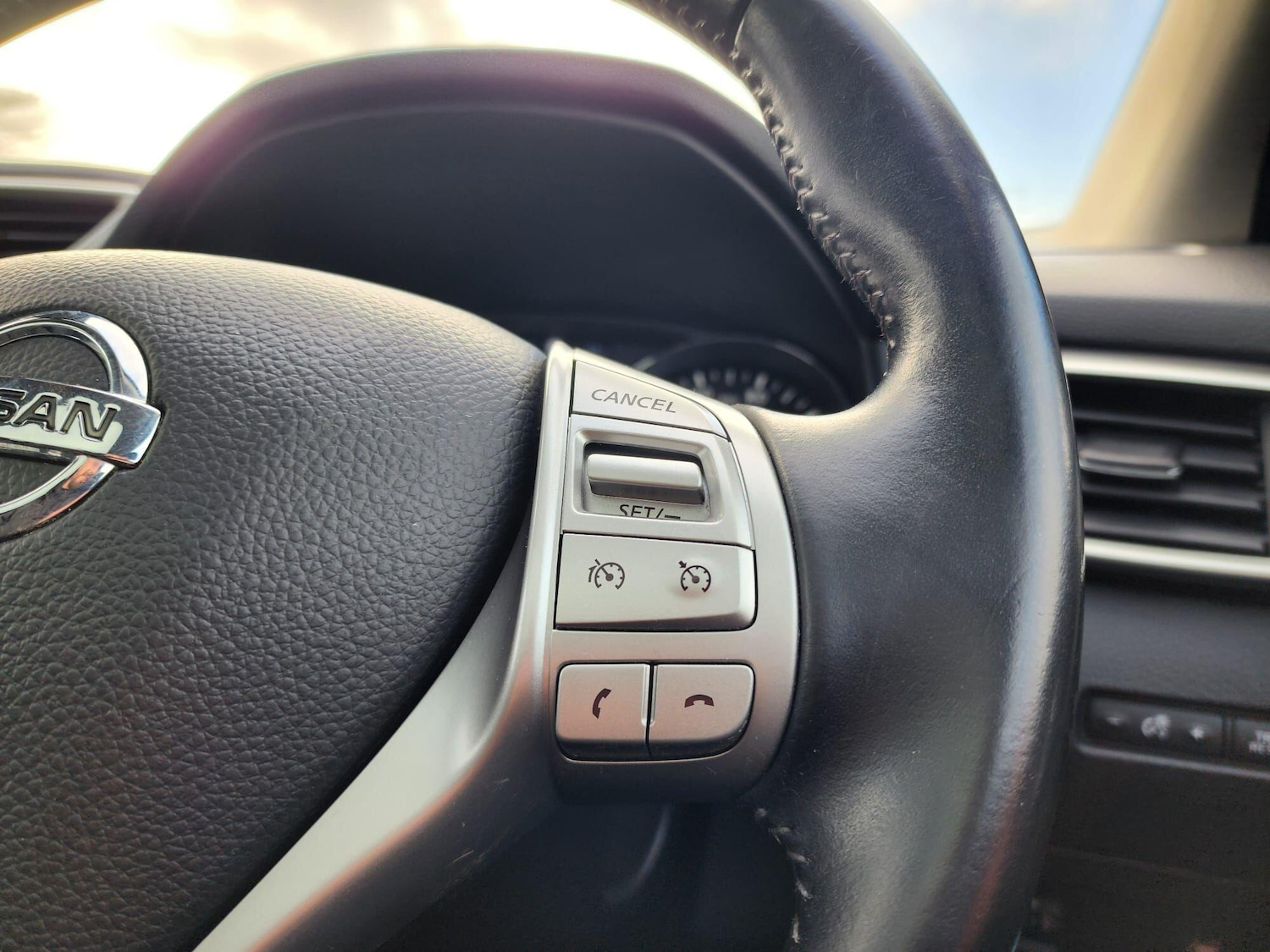 Used Nissan Qashqai 2015 for sale - 77175529: Photo 14