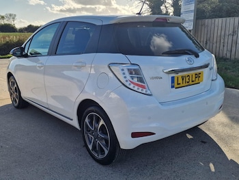 Used Toyota Yaris 2013 for sale - 75769625: Photo