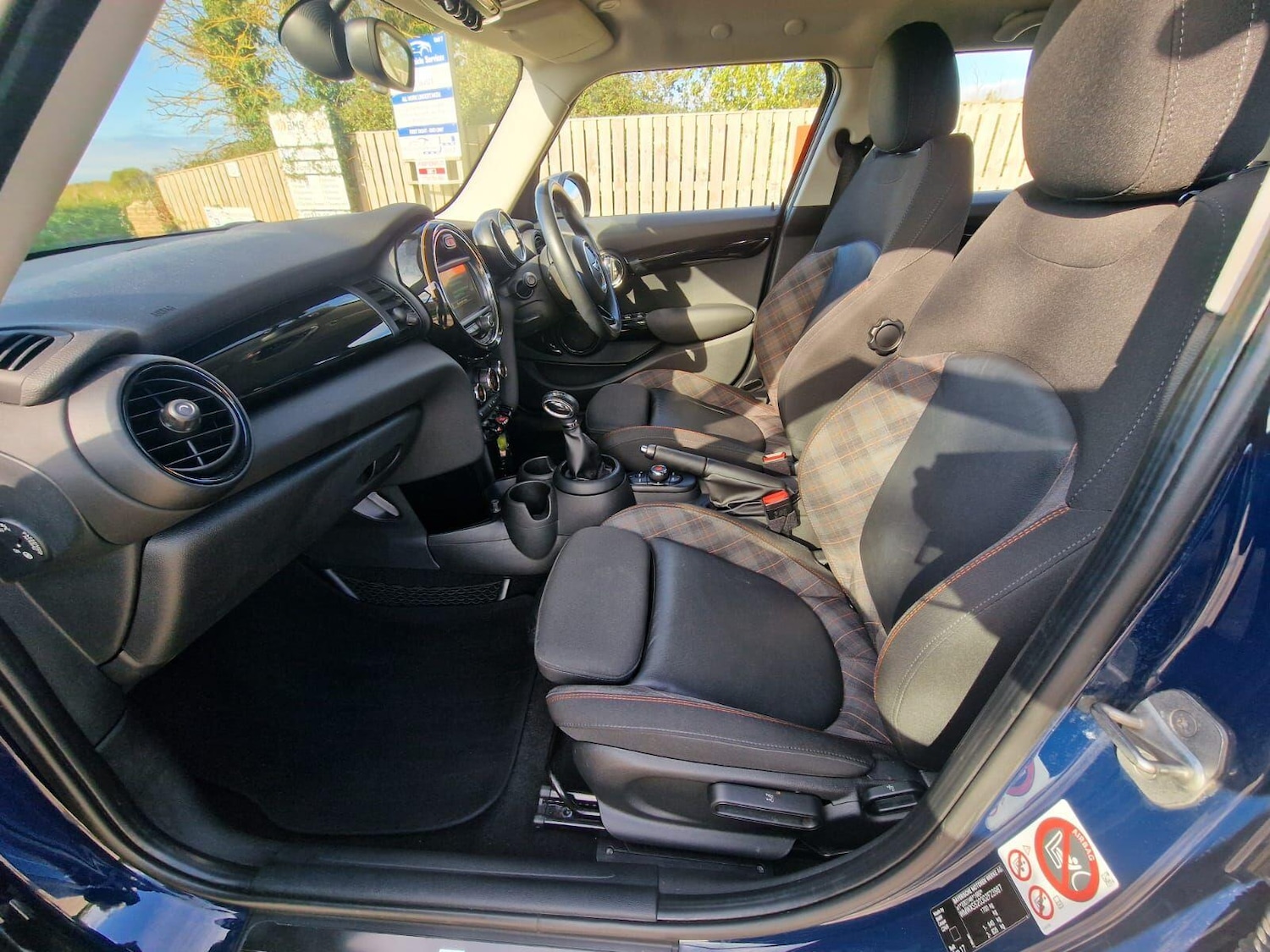 Used MINI Hatch 2017 for sale - 76432599: Photo 11