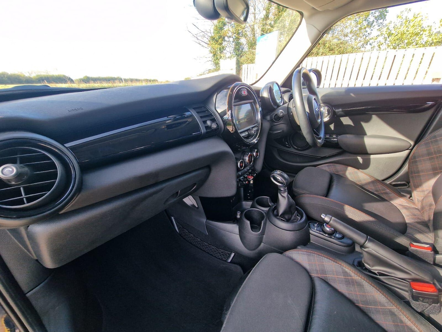 Used MINI Hatch 2017 for sale - 76432599: Photo 7