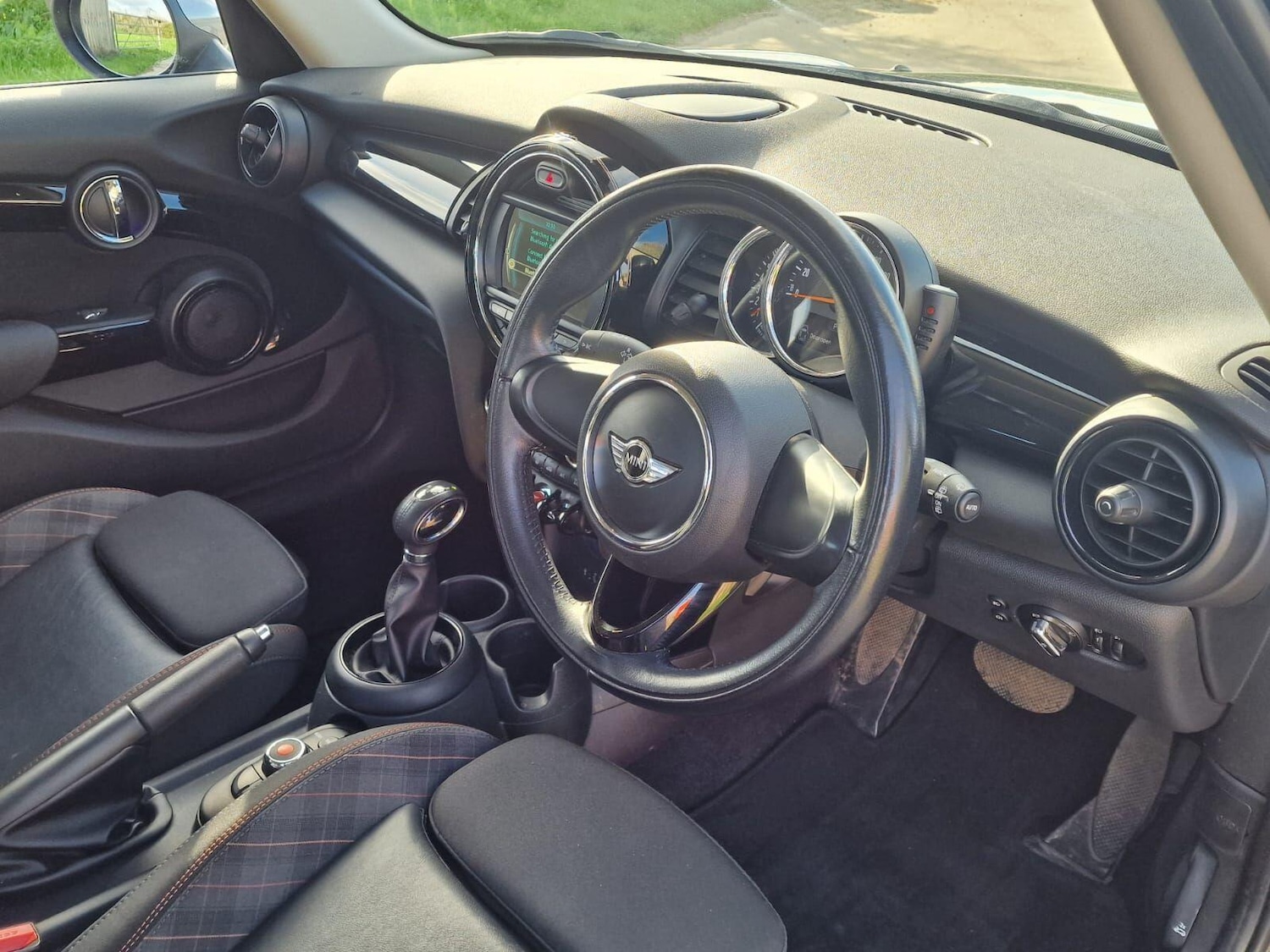 Used MINI Hatch 2017 for sale - 76432599: Photo 9