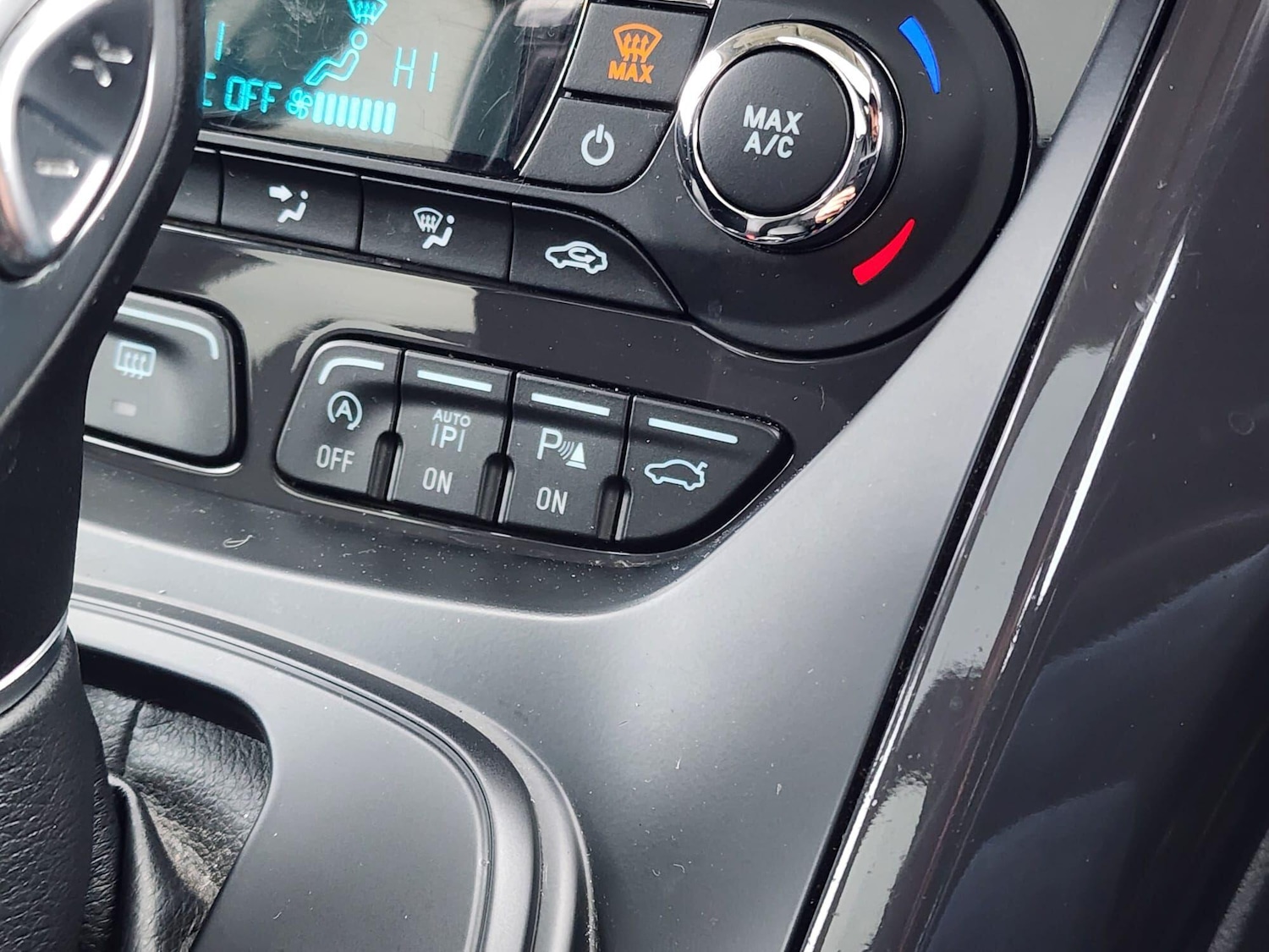 Used Ford Kuga 2015 for sale - 77066507: Photo 21