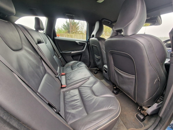 Used Volvo XC60 2015 for sale - 76159040: Photo 11