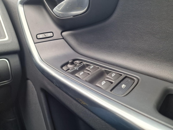 Used Volvo XC60 2015 for sale - 76159040: Photo 12