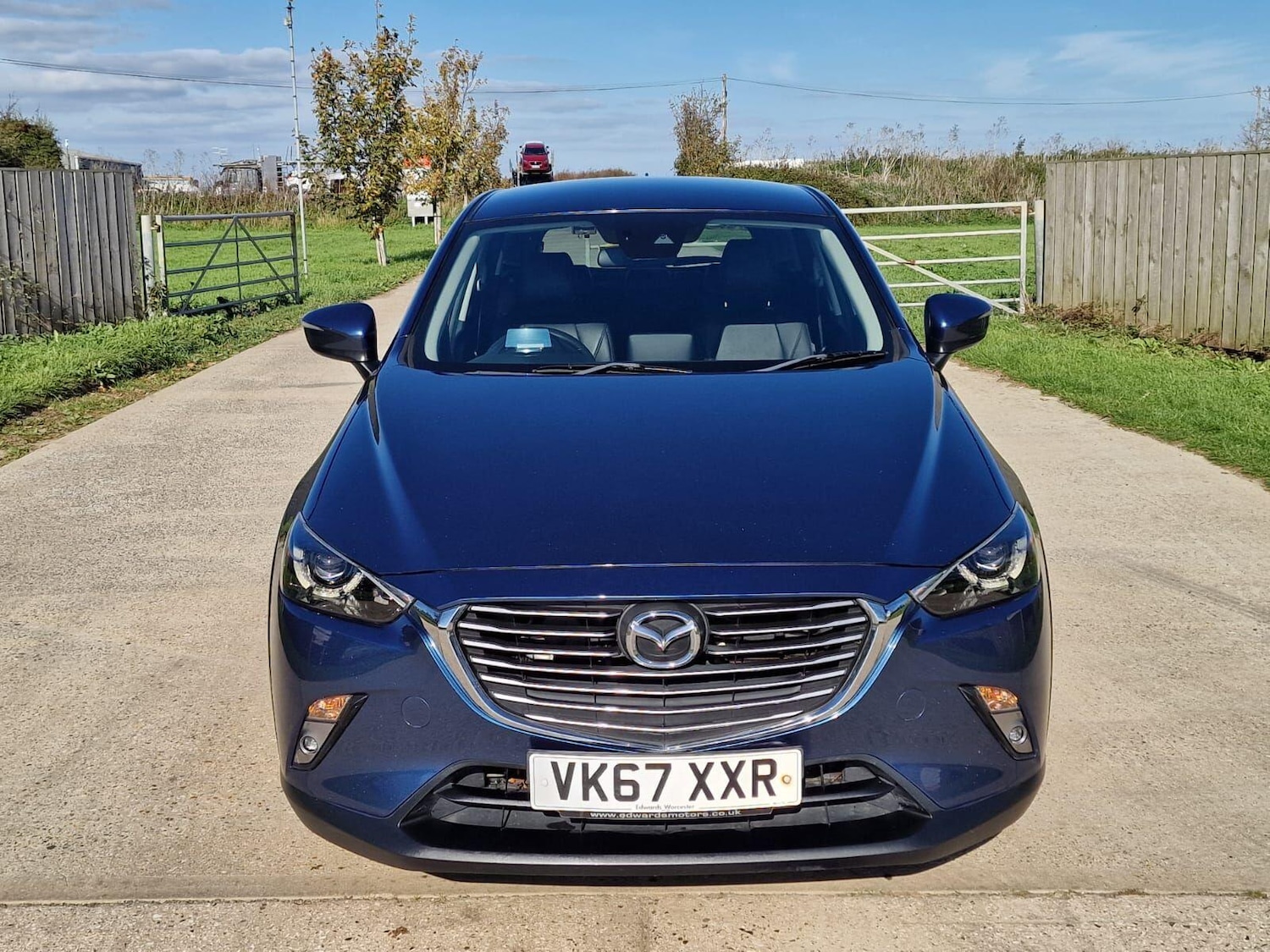 Used Mazda CX-3 2017 for sale - 76200580: Photo 2