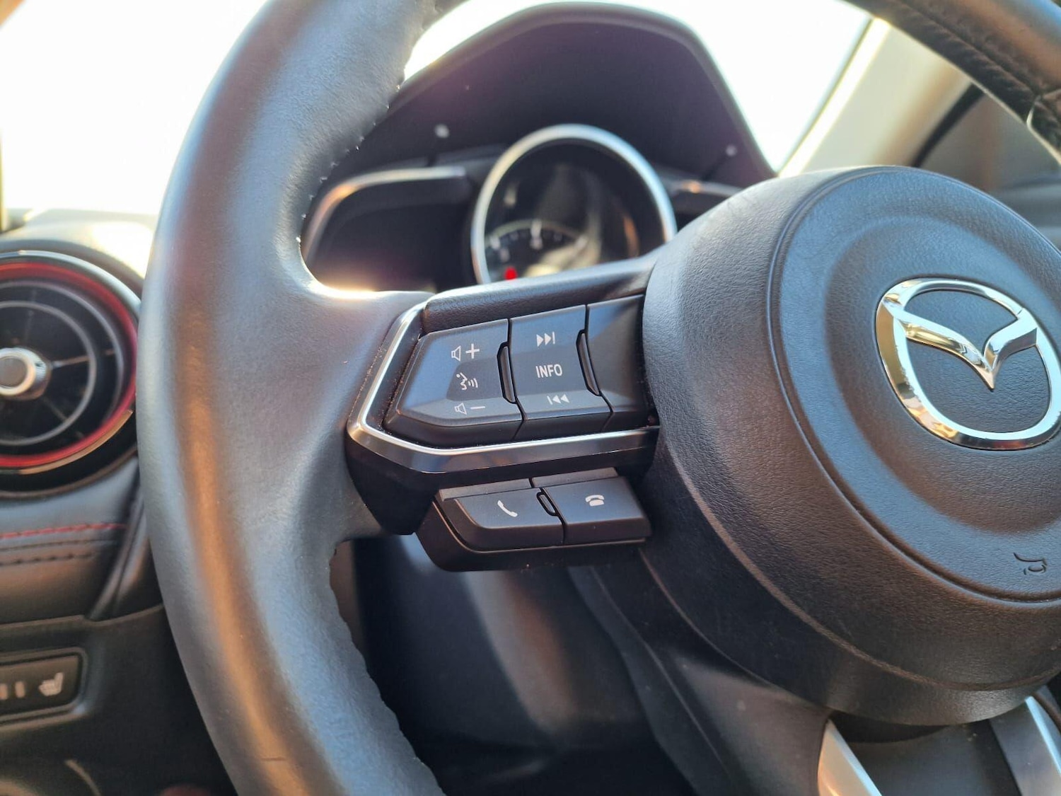 Used Mazda CX-3 2017 for sale - 76200580: Photo 33