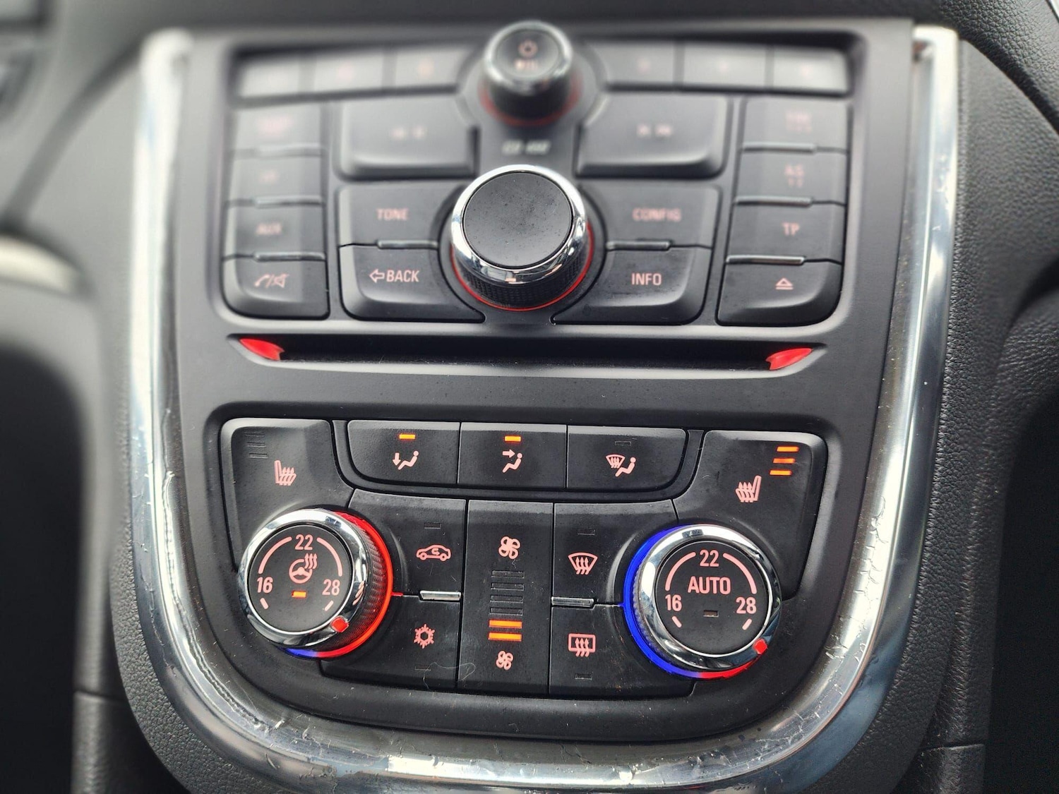 Used Vauxhall Mokka 2015 for sale - 76976780: Photo 17