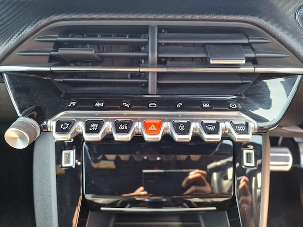 Used Peugeot 208 2020 for sale - 76136448: Photo 19