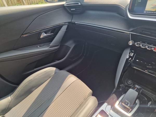 Used Peugeot 208 2020 for sale - 76136448: Photo 23