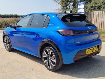 Used Peugeot 208 2020 for sale - 76136448: Photo