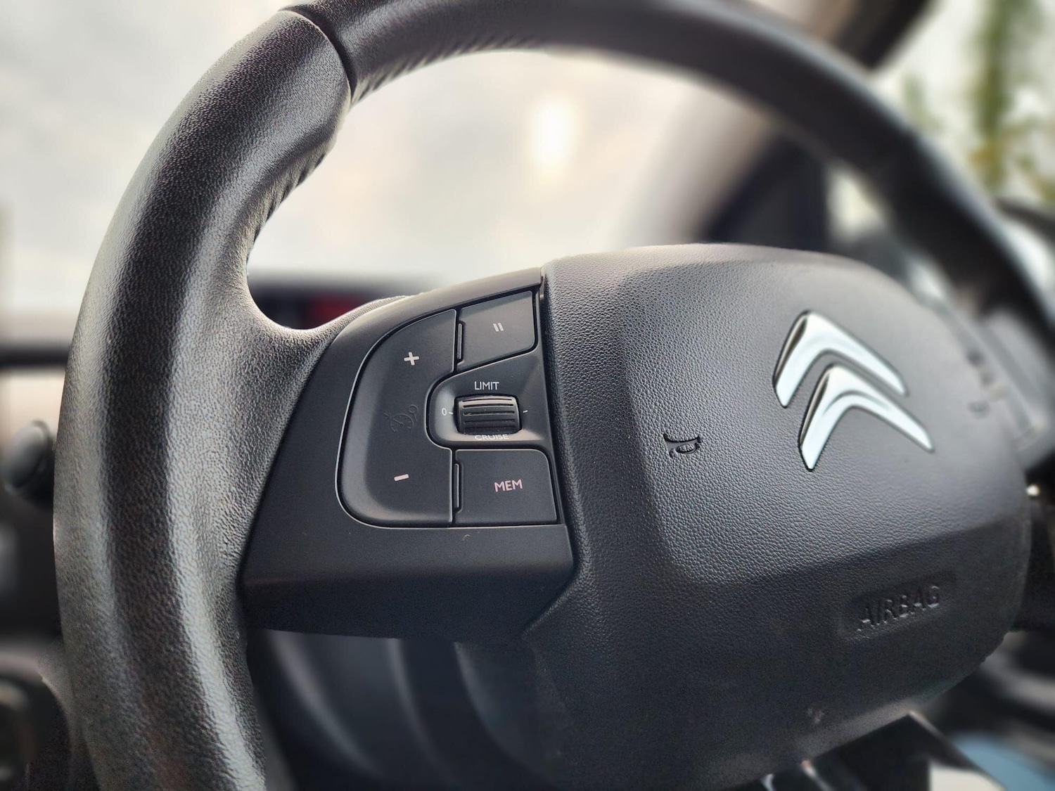 Used Citroen C4 Cactus 2018 for sale - 76550863: Photo 13