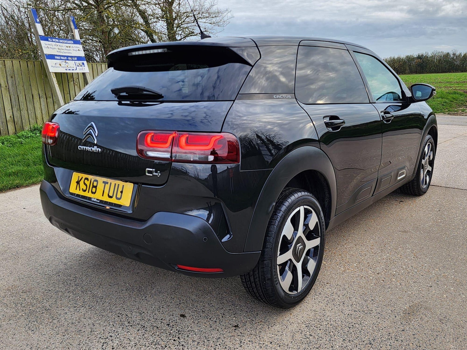 Used Citroen C4 Cactus 2018 for sale - 76550863: Photo 6