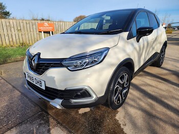 Used Renault Captur 2018 for sale - 77549457: Photo