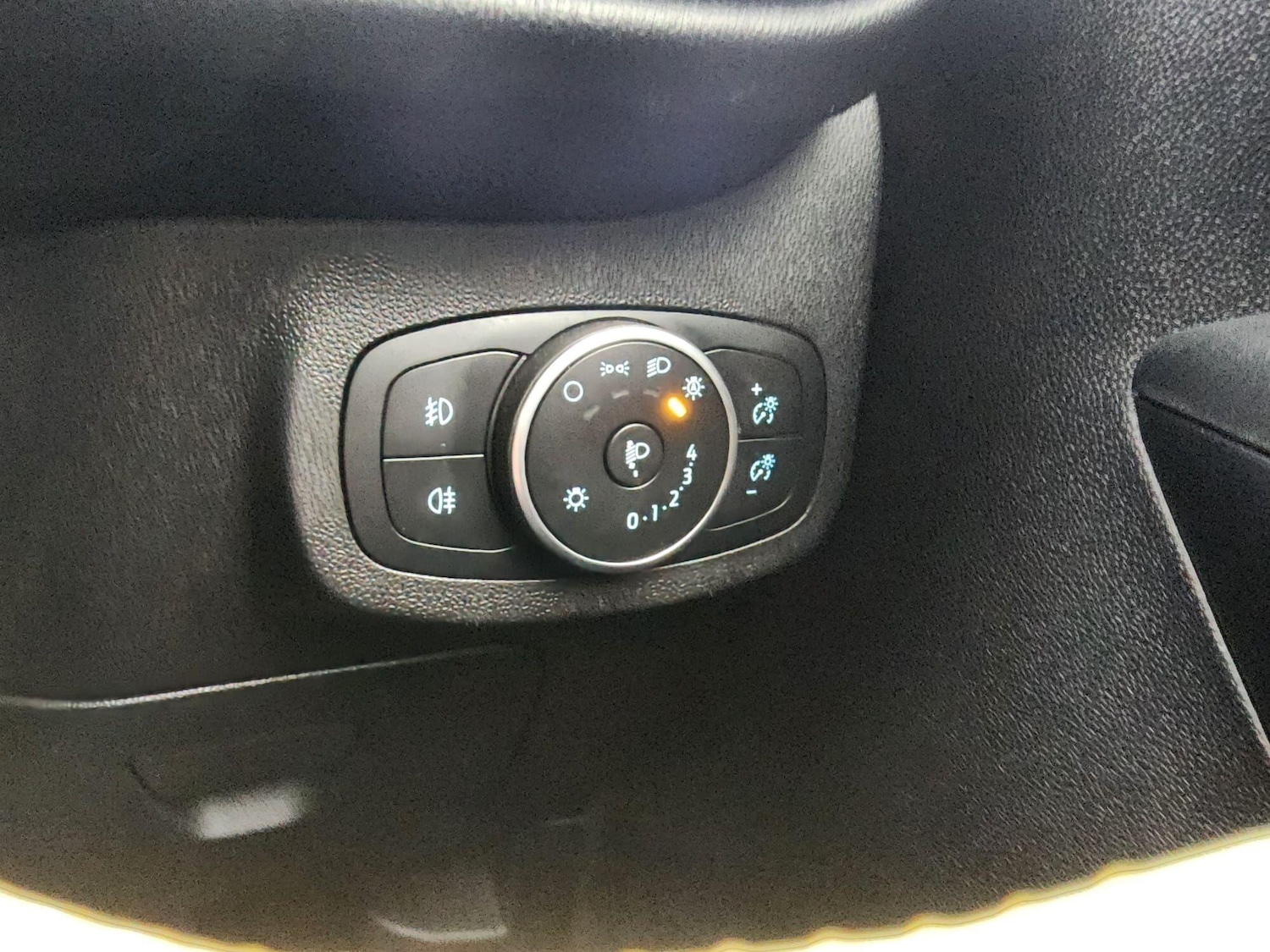 Used Ford Fiesta 2019 for sale - 76550312: Photo 15