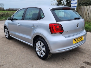 Used Volkswagen Polo 2011 for sale - 77066510: Photo
