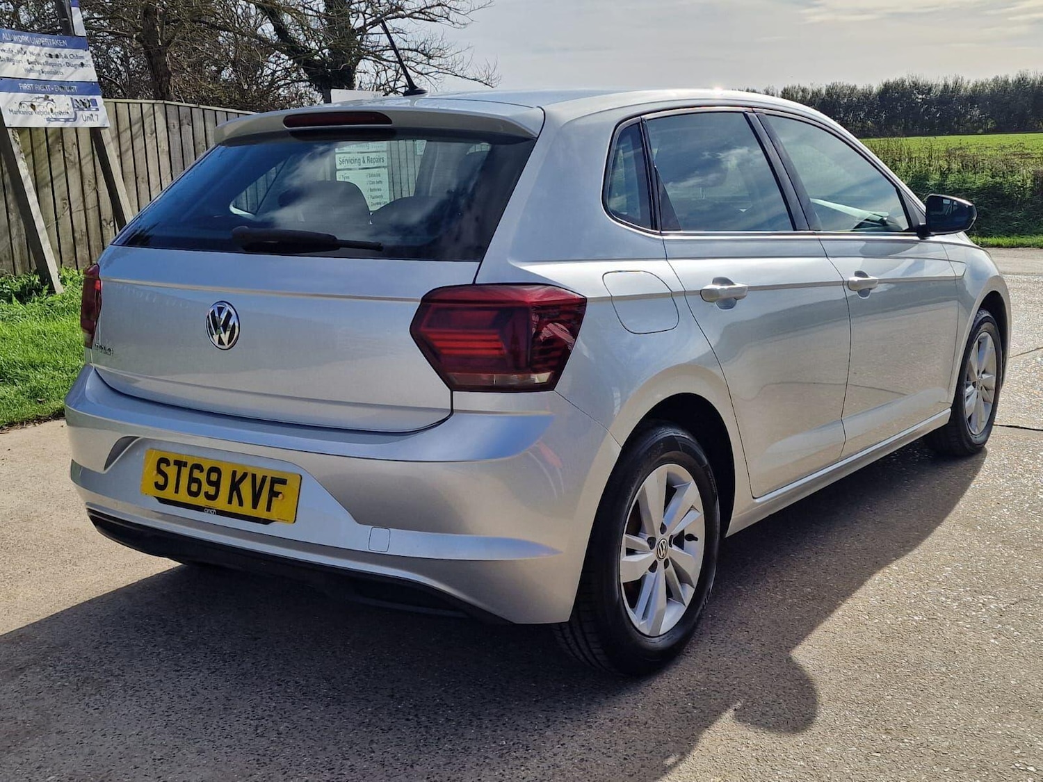 Used Volkswagen Polo 2018 for sale - 76349059: Photo 6