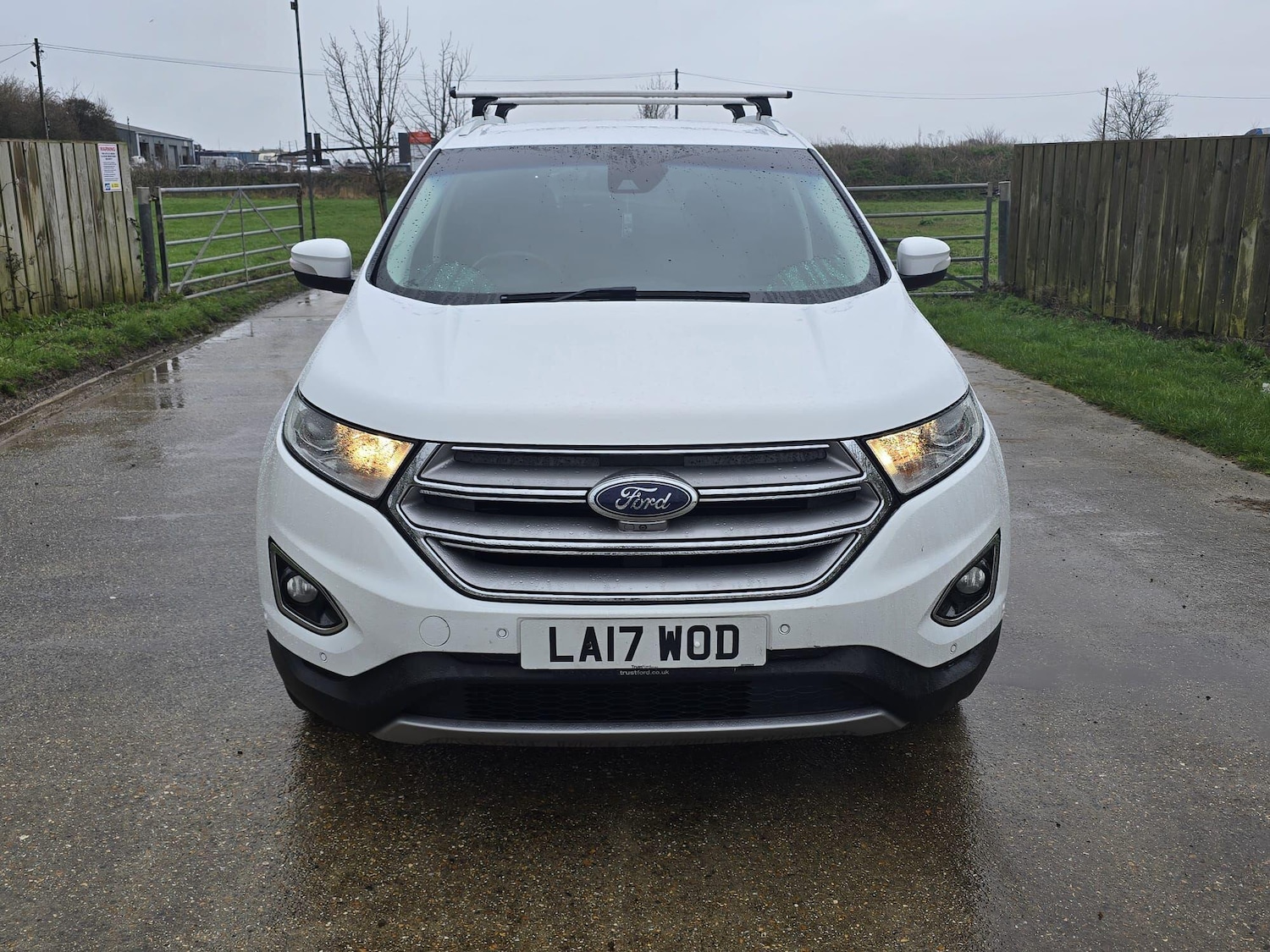 Used Ford Edge 2017 for sale - 77456415: Photo 2