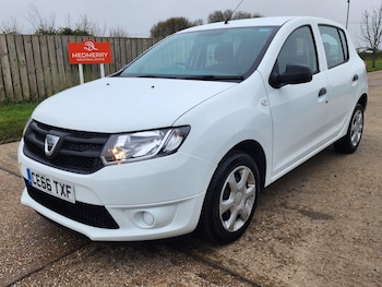 Used Dacia Sandero 2016 for sale - 78018929: Photo