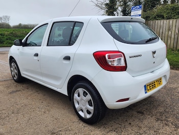 Used Dacia Sandero 2016 for sale - 78018929: Photo