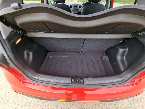 Used Hyundai i10 2019 for sale - 76188403: Photo 17