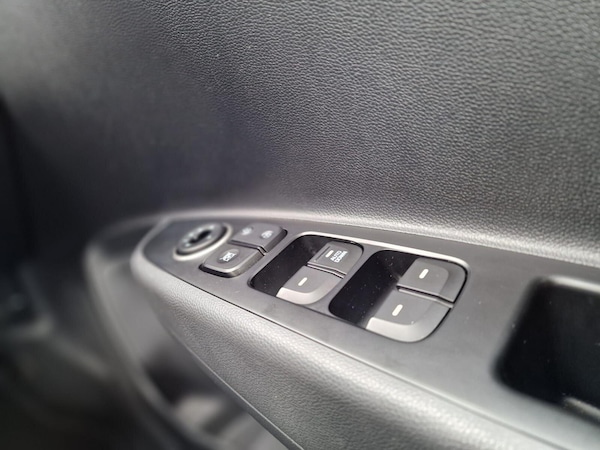 Used Hyundai i10 2019 for sale - 76188403: Photo 22
