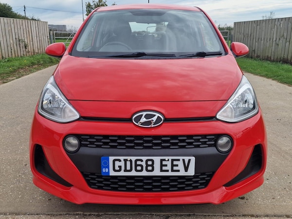 Used Hyundai i10 2019 for sale - 76188403: Photo 2
