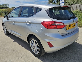 Used Ford Fiesta 2018 for sale - 79076196: Photo