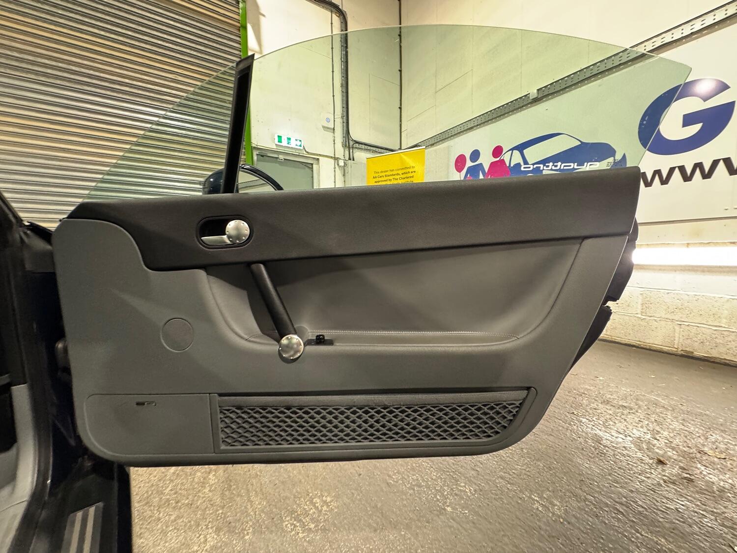 Used Audi TT 2005 for sale - 76418401: Photo 19