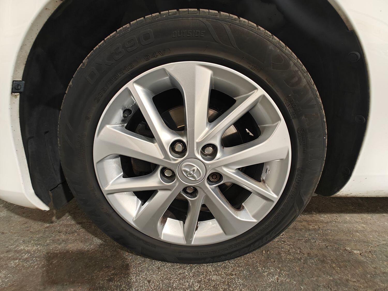 Used Toyota Auris 2013 for sale - 76945616: Photo 15